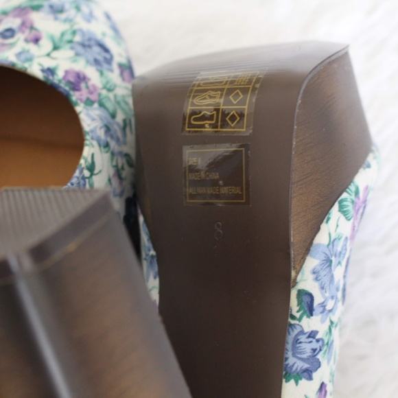 Yoki Floral Print Platform Heels Size 8 - Picture 7 of 8